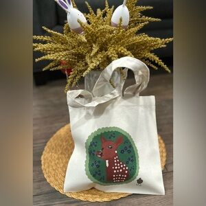 Illustrative deer portrait: Tote bag with original design